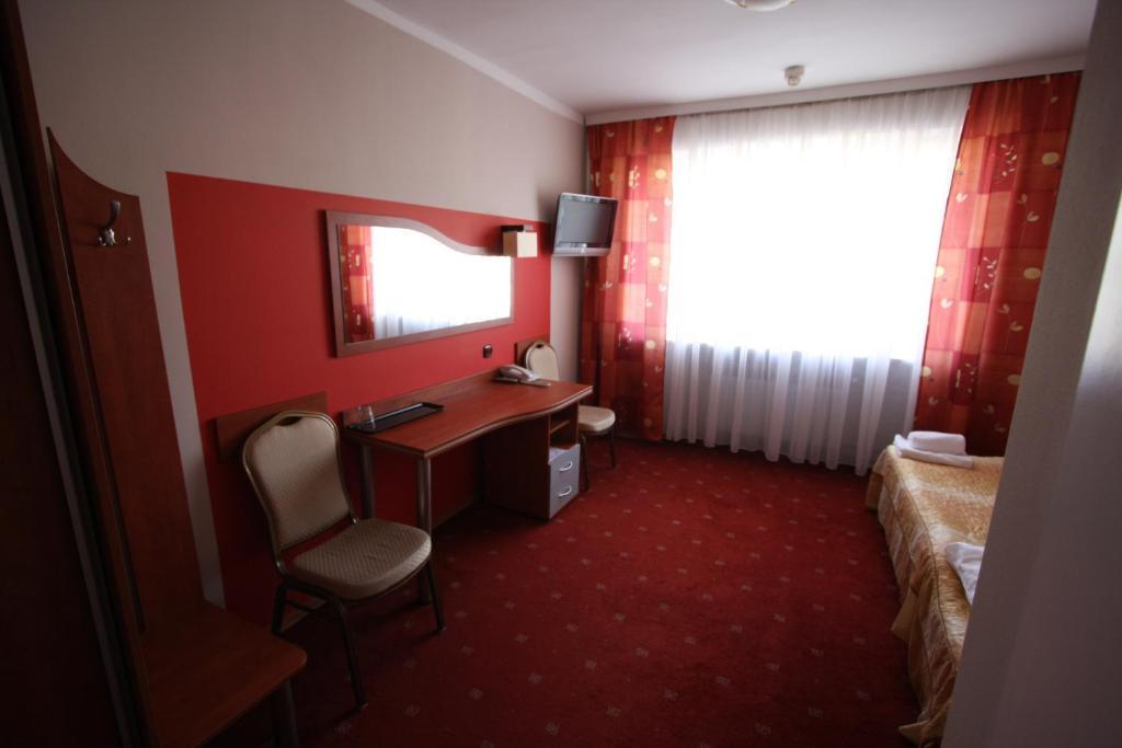 Hotel Orion Sosnowiec Szoba fotó